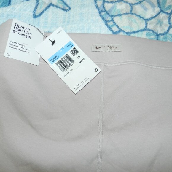 Nike Sportswear Classic High-Waisted 6" Graphic Biker Shorts🆕 FAST⌚📦🏃💨🚚 - Picture 15 of 16